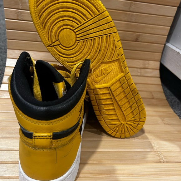 Jordan 1 mid “Taxi” size 6y - Picture 3 of 7